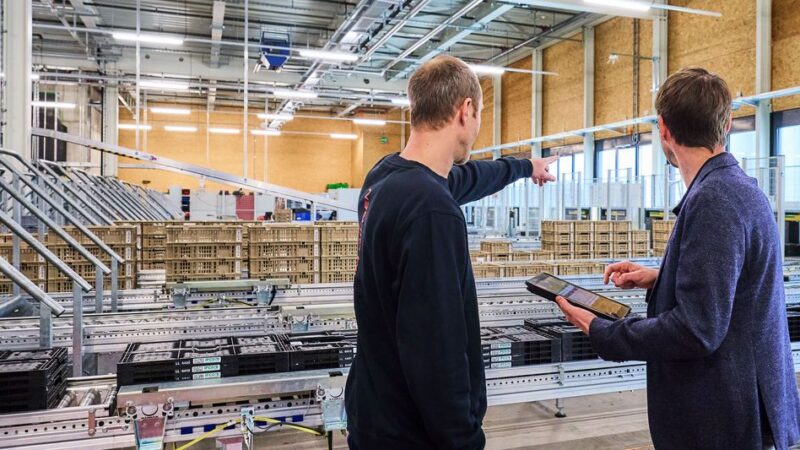 Gleichartig ein Überladebrücke Ihre Lagerlogistik Optimiert